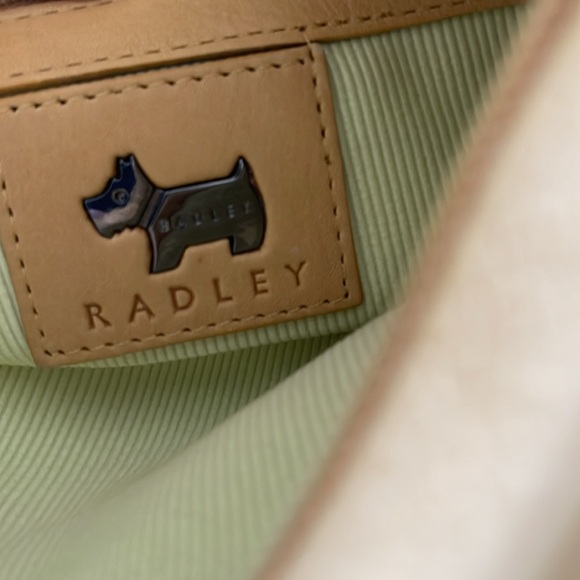Radley Leather Pocket Crossbody Adjustable Strap - Picture 10 of 11